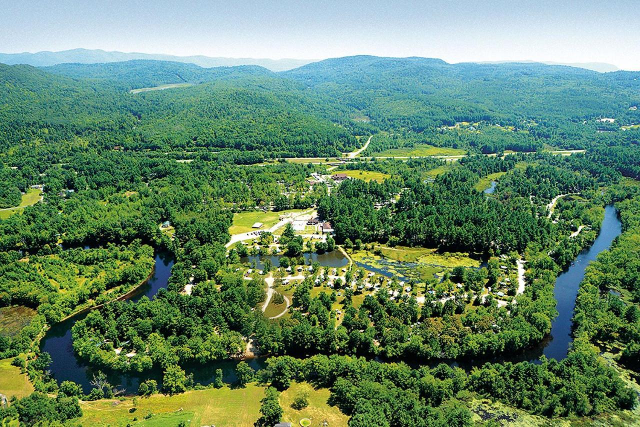 Lake George Escape Warrensburg Exteriör bild